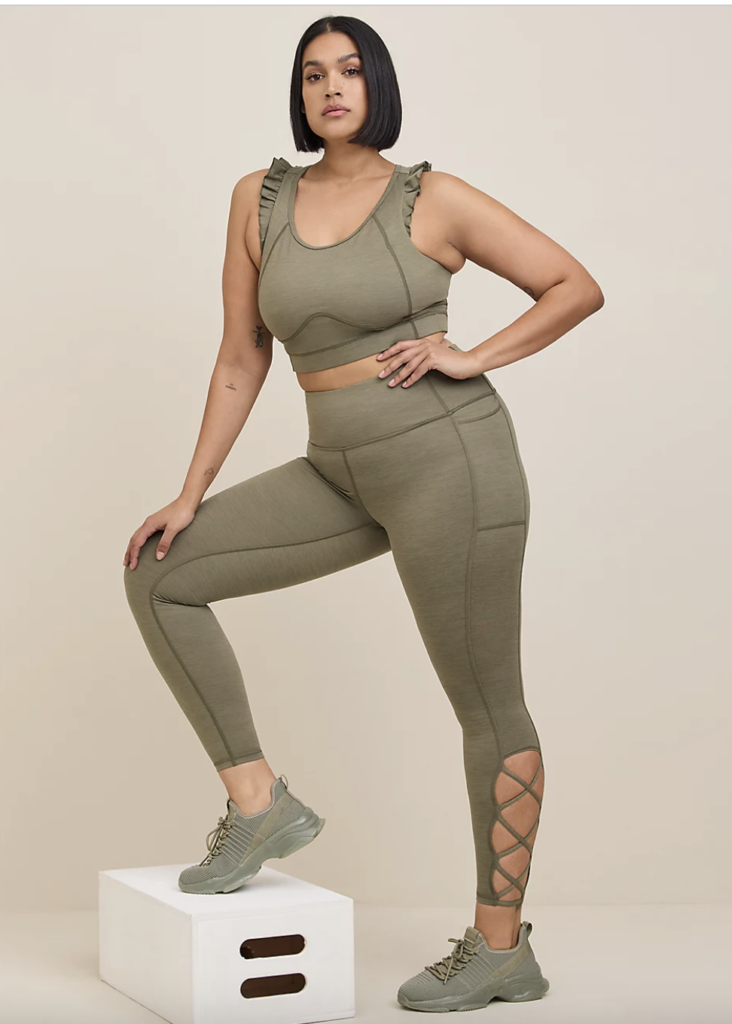 Where to Buy Plus Size Activewear - Ready To Stare  Plus size sports bras, Plus  size activewear, Plus size leggings